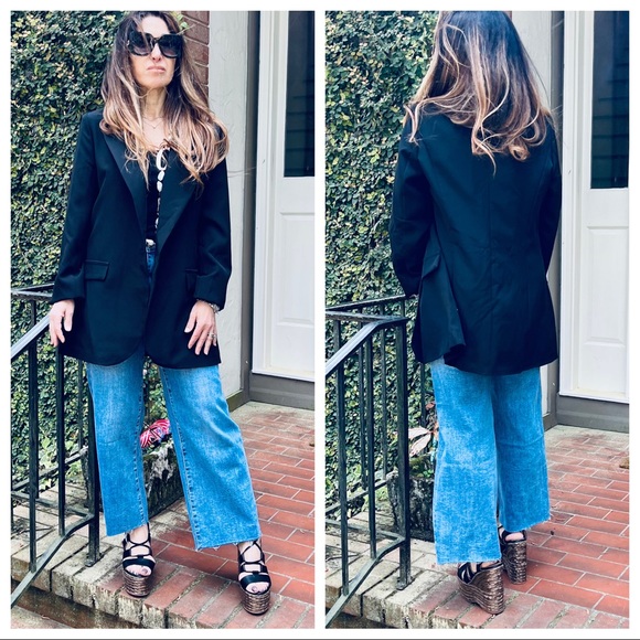 Made in Italy Hottest Trend Blazer with shoulder pads - Picture 6 of 8